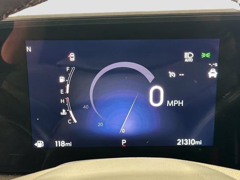 Used 2025 Buick Encore GX Sport Touring w/ Advanced Technology Package AWD/4WD image 10