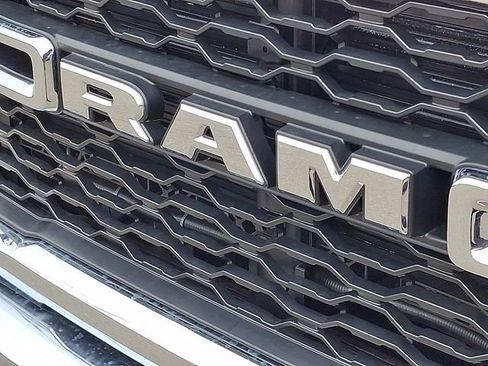 Used 2024 RAM 2500 Tradesman w/ Chrome Appearance Group image 30