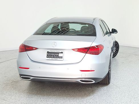 Used 2025 Mercedes-Benz C 300 Sedan image 5
