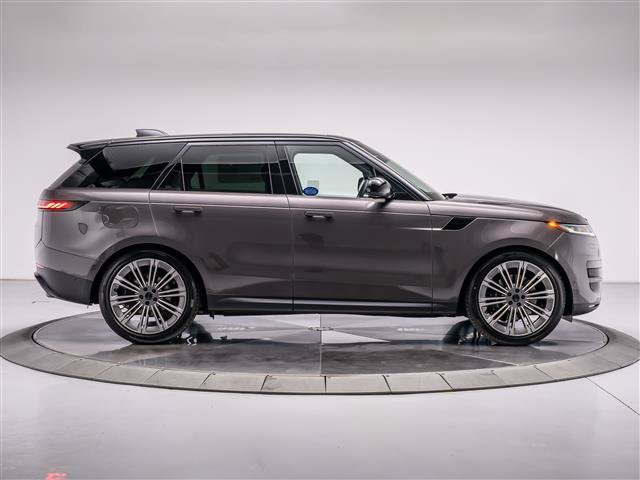 New 2027 Land Rover Range Rover Sport SE AWD/4WD image 6