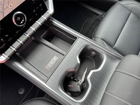 New 2026 GMC Acadia Elevation w/ Elevation Premium Package FWD image 27