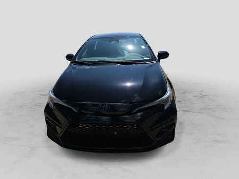 Used 2024 Toyota Corolla SE FWD image 3