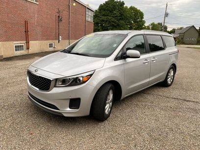 Used 2018 Kia Sedona LX w/ LX Essentials Premium Package