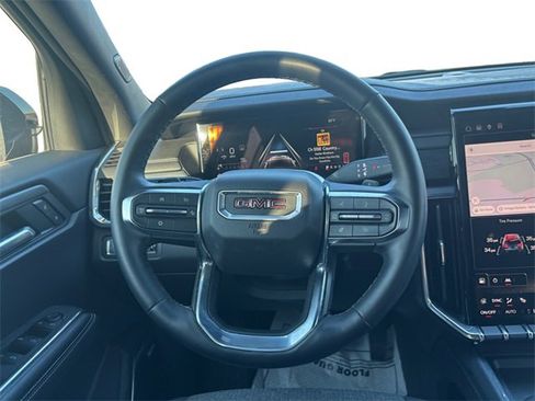 Used 2025 GMC Acadia Elevation image 12