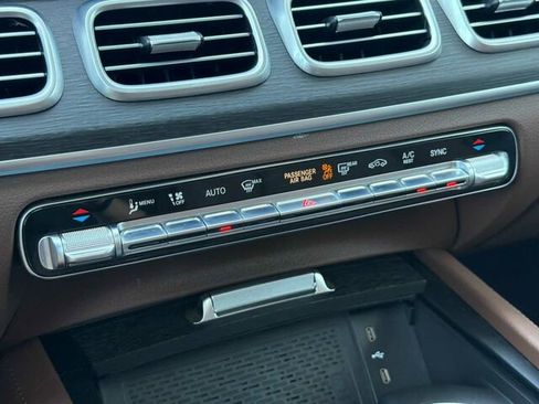 Certified 2024 Mercedes-Benz GLS 450 4MATIC image 28