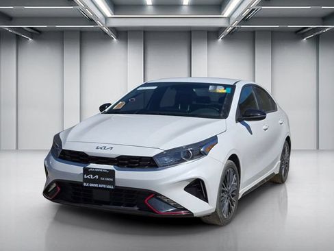 Certified 2024 Kia Forte GT-Line FWD image 3