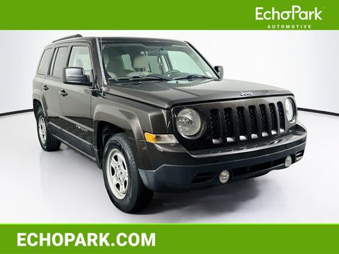 Used 2014 Jeep Patriot Sport w/ Power Value Group FWD image 1