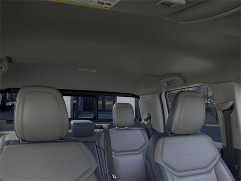 New 2025 Ford Maverick Lariat w/ 4K Tow Package image 12