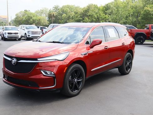 Certified 2024 Buick Enclave Essence w/ Sport Touring Edition FWD image 5