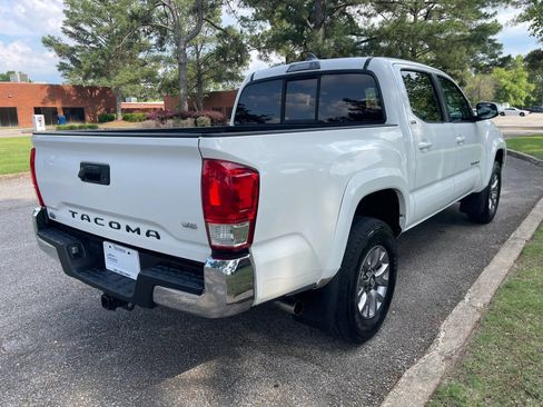 Used 2016 Toyota Tacoma SR5 RWD image 5