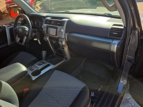 Used 2017 Toyota 4Runner SR5 image 23