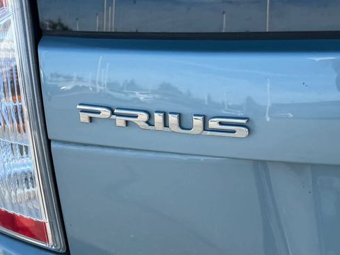 Used 2013 Toyota Prius Four image 21