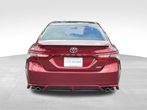 Used 2018 Toyota Camry XSE image 4