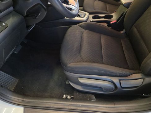 Used 2020 Hyundai Elantra SEL w/ Cargo Package (C1) FWD image 14
