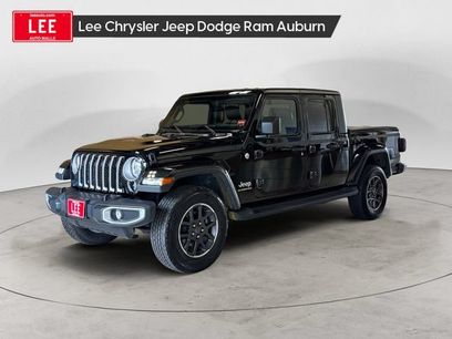 Used 2022 Jeep Gladiator Overland w/ Popular Equipment Package