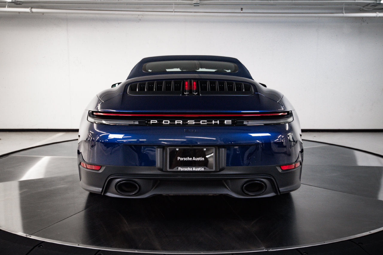 Certified 2026 Porsche 911 Carrera RWD image 6