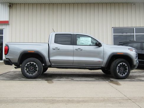 New 2026 GMC Canyon AT4 w/ AT4 Premium Package AWD/4WD image 2
