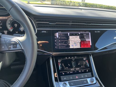 Certified 2025 Audi Q7 2.0T Premium w/ Convenience Plus Package image 32