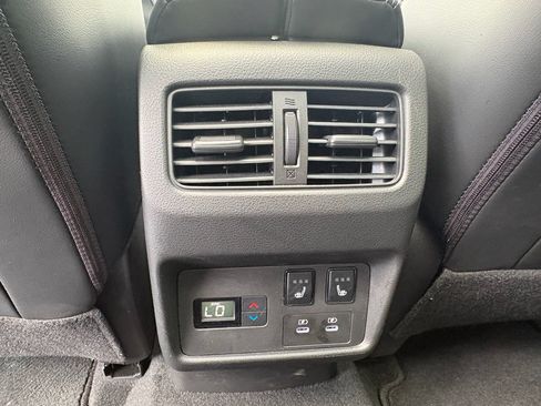 Used 2026 Nissan Rogue Platinum w/ Platinum Premium Package AWD/4WD image 23