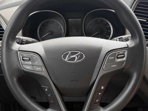 Used 2018 Hyundai Santa Fe Sport image 18