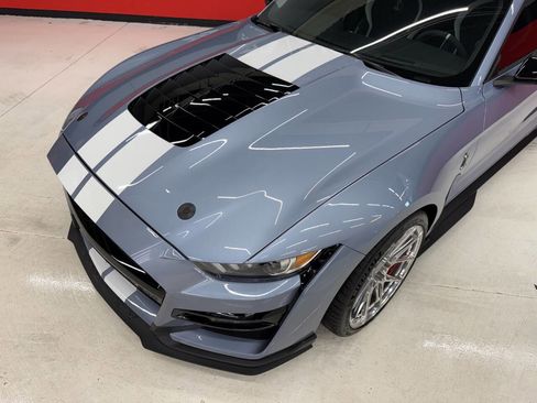 Used 2022 Ford Mustang Shelby GT500 w/ Technology Package RWD image 4