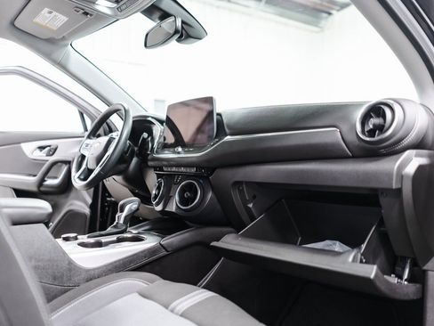 Used 2024 Chevrolet Blazer LT w/ Convenience Package image 36