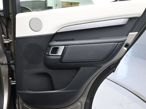 Used 2023 Land Rover Discovery S R-Dynamic AWD/4WD image 25