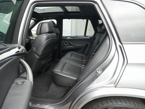 Used 2011 BMW X5 M image 20