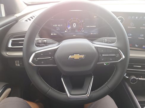 New 2026 Chevrolet Traverse LT w/ Driver Confidence Package FWD image 21