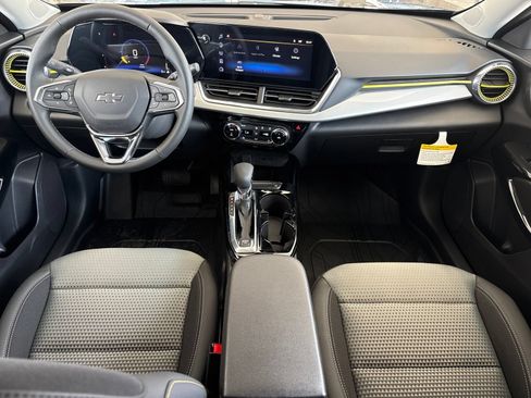 New 2026 Chevrolet Trax LT w/ Driver Confidence Package FWD image 17