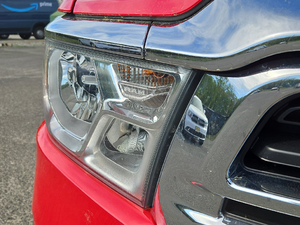 Used 2022 RAM 1500 Big Horn AWD/4WD image 9