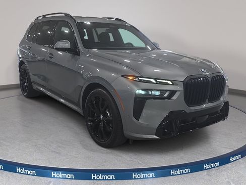 Certified 2024 BMW X7 xDrive40i w/ M Sport Package AWD/4WD image 4