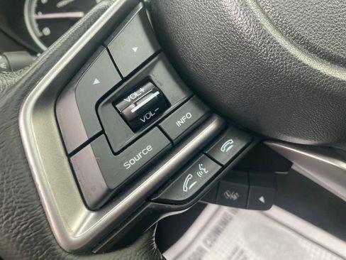 Used 2022 Subaru Forester Premium AWD/4WD image 43