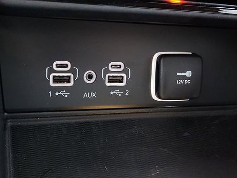 Used 2025 Jeep Grand Cherokee L Altitude AWD/4WD image 19