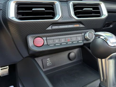 Used 2025 Ford Mustang Premium RWD image 34