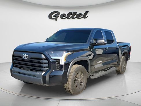 Used 2023 Toyota Tundra SR5 w/ SR5 Premium Package AWD/4WD image 16