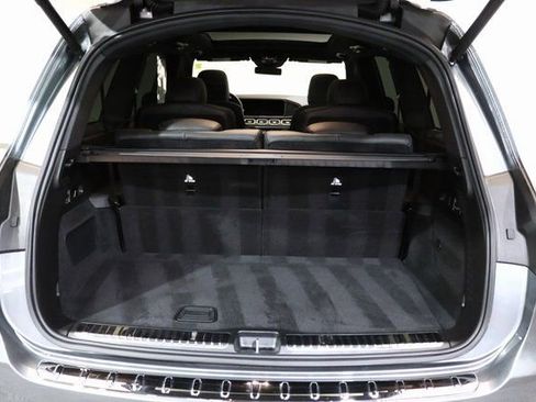 Used 2024 Mercedes-Benz GLS 580 4MATIC image 36
