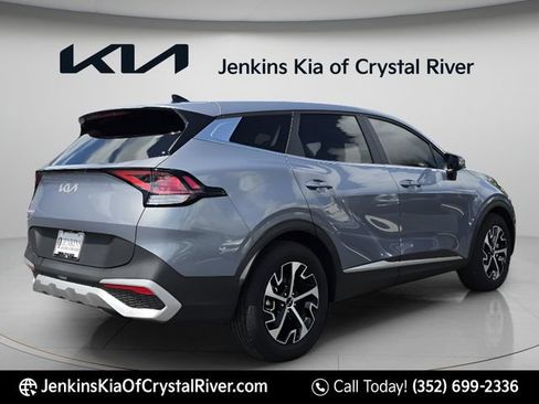 Used 2025 Kia Sportage EX FWD image 7