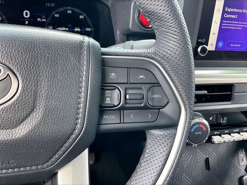 Used 2025 Toyota Tacoma TRD Off-Road AWD/4WD image 22