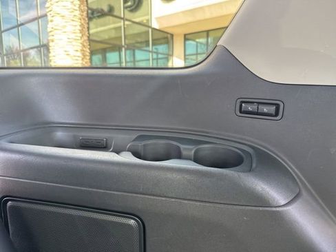 Certified 2025 Ford Expedition Platinum AWD/4WD image 39