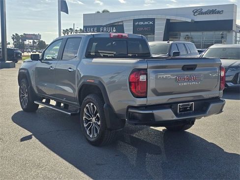 Used 2024 GMC Canyon Denali image 10