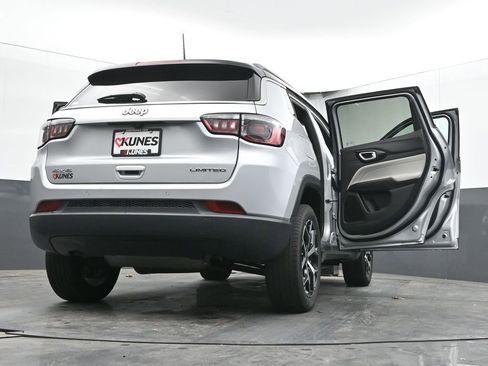 Used 2025 Jeep Compass Limited AWD/4WD image 75