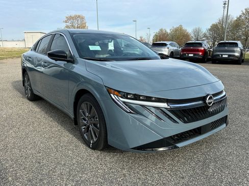 New 2026 Nissan Sentra SL w/ Floor Mat Package image 3