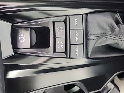 Used 2026 Toyota Camry LE FWD image 35