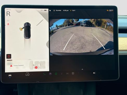 Used 2023 Tesla Model 3 Standard Range image 29