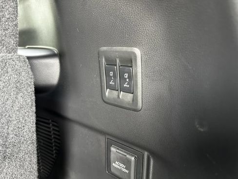 Used 2024 Lexus GX 550 w/ Accessory Package (Z1) AWD/4WD image 44