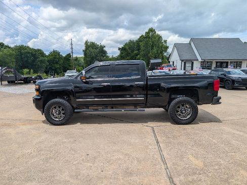 Used 2016 Chevrolet Silverado 2500 LTZ w/ Duramax Plus Package AWD/4WD image 10