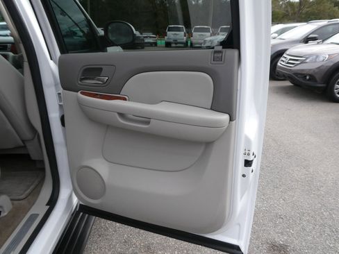 Used 2008 Chevrolet Avalanche LT w/ LT Preferred Equipment Group image 23