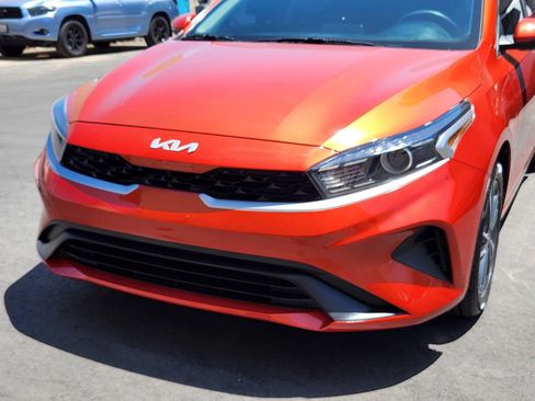 Used 2023 Kia Forte LXS w/ LXS Technology Package FWD image 10