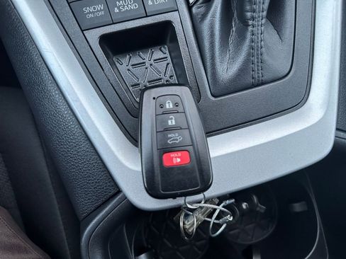 Used 2025 Toyota RAV4 XLE image 21